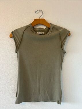 We The Free Ribbed Green Crewneck Tee Size S